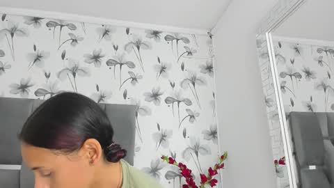 Snapshot of ehotloveaxxx chatting on October 15, 2:19 pm Valery online show from October 15, 2:19 pm