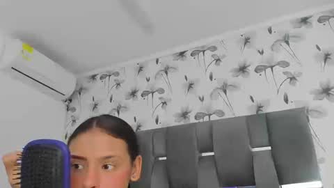 Snapshot of ehotloveaxxx chatting on September 10, 2:50 pm Valery online show from September 10, 2:50 pm