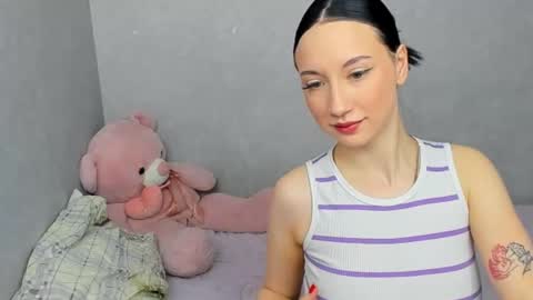 eileenmoores online show from March 5, 2:13 pm