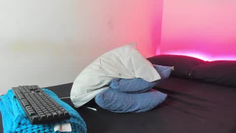 Ela33 online show from July 1, 2:33 am