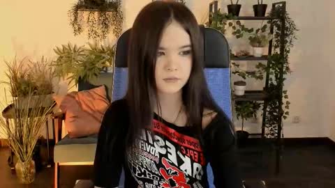 Your sweet girl online show from December 16, 6:58 pm