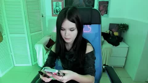 Your sweet girl online show from November 11, 7:33 pm