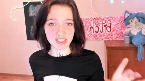 elastikiss online show from February 19, 4:23 am