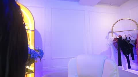 Elasummeer online show from December 15, 11:48 am