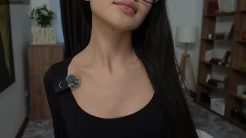 Jess online show from April 16, 10:59 am