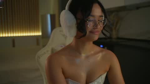 Eli  online show from April 19, 12:16 pm