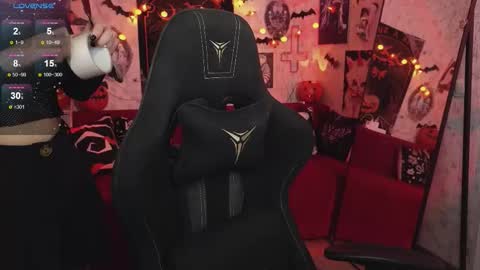 Snapshot of elika_kay chatting on October 17, 10:24 pm  MORE ME   online show from October 17, 10:24 pm