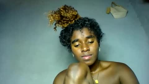 elina981 online show from March 4, 12:12 pm