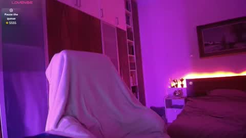 Elina Rossi online show from March 31, 5:46 pm