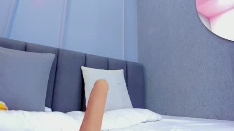 Elisa online show from November 23, 8:54 pm