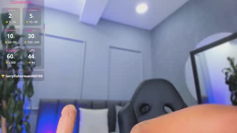 Elisa online show from December 20, 8:57 pm