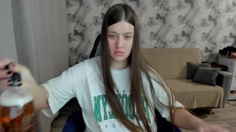Snapshot of elisa_kollin chatting on October 19, 2:41 pm Aletta Oushen online show from October 19, 2:41 pm