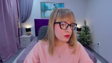 Snapshot of elisabethmills chatting on January 5, 4:16 pm Elisabeth online show from January 5, 4:16 pm