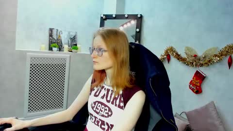 Snapshot of elizabeth_harpper chatting on January 4, 1:31 am Elizabeth online show from January 4, 1:31 am