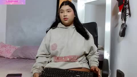 elizabeth_rizzo online show from January 10, 2:34 pm