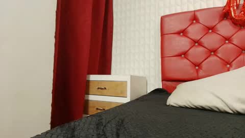 elizabetth_roman online show from March 19, 9:08 pm