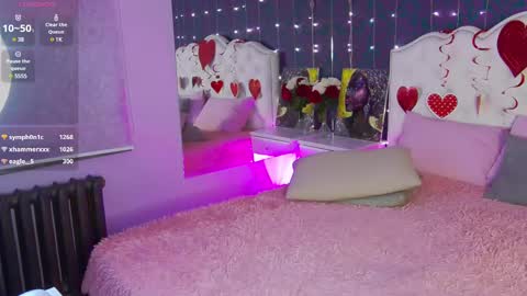 Snapshot of elizamayers chatting on February 9, 8:54 am Linda online show from February 9, 8:54 am