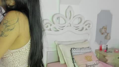 elizathx online show from April 1, 1:41 pm