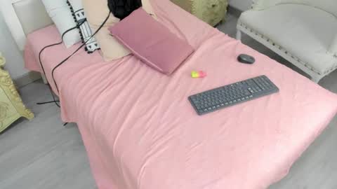 elizathx online show from March 26, 12:51 pm