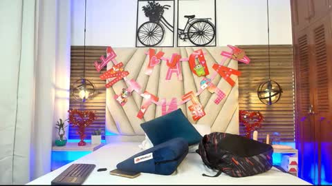 Eliza online show from September 15, 12:02 pm