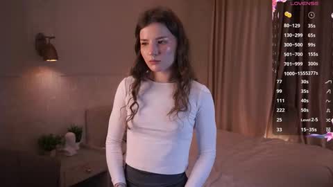 harlotte online show from October 18, 8:39 am