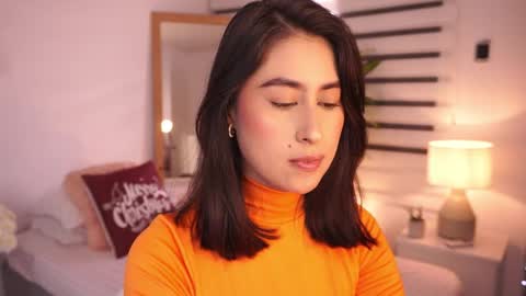 ELLA OWEN online show from November 28, 4:43 pm