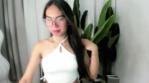 ella_walkerxxx online show from April 9, 7:30 pm