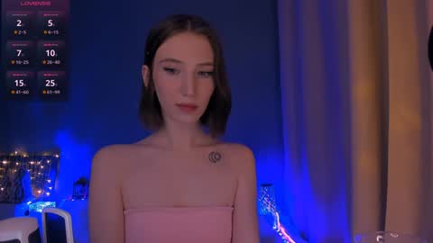 ellaamber online show from January 9, 10:31 pm