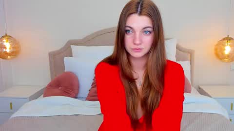 Ella online show from October 9, 2:54 pm