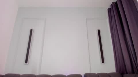 Ella online show from November 12, 4:38 pm