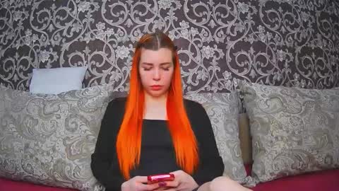 EllaNuar online show from November 12, 3:15 am