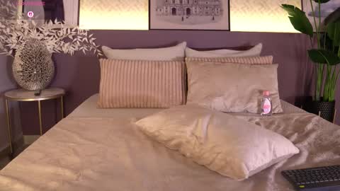 Elle Diane online show from January 16, 12:28 am