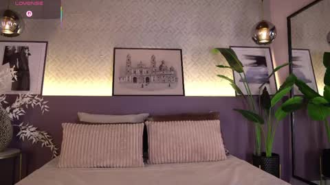 Elle Diane online show from April 17, 11:18 pm