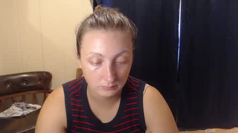 elle online show from September 10, 6:52 pm