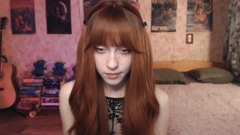 Snapshot of ellie_friendly chatting on September 18, 11:36 pm ellie_friendly online show from September 18, 11:36 pm
