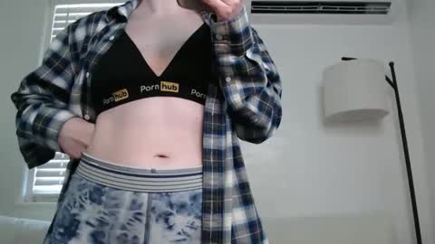 Ellie Rowyn online show from March 30, 9:36 pm