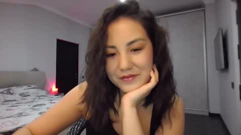 elliesoft online show from April 14, 8:25 am