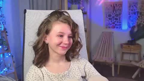 Elli online show from April 13, 8:04 am