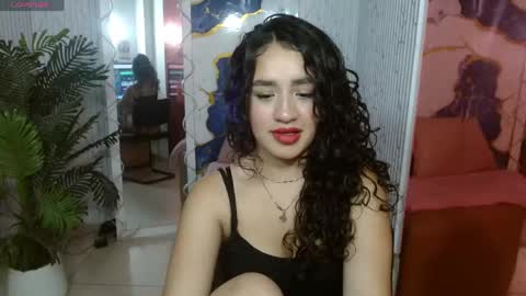 ellis_tay online show from April 13, 12:17 pm
