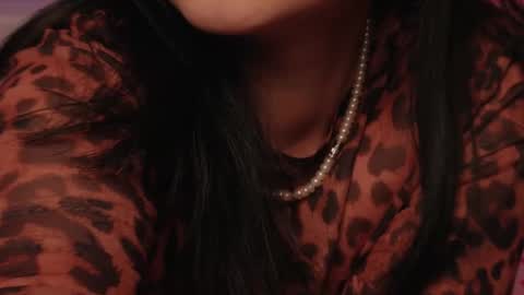 Snapshot of ellisweettease chatting on October 9, 5:11 am ElliSweettease online show from October 9, 5:11 am