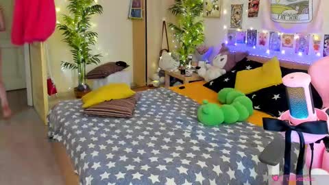 Elly     Fansly  online show from February 13, 1:02 pm