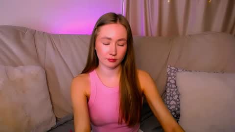  Elly  online show from March 11, 3:55 am