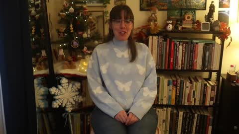 Elly Naomi online show from November 23, 10:33 pm