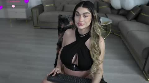 Elly online show from January 9, 2:43 pm