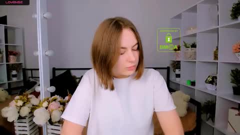 elma_lily online show from November 28, 7:33 am