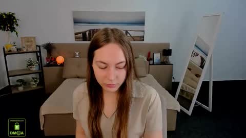 elma_lily online show from September 16, 6:21 am