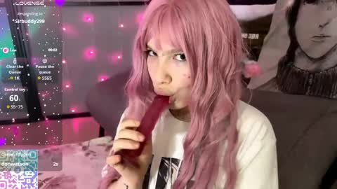 Pink online show from May 11, 4:04 pm