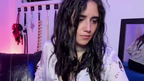 elowen_halley1 online show from February 19, 10:19 pm