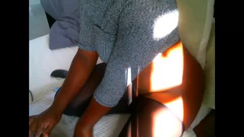 Elphaba online show from April 1, 1:41 pm