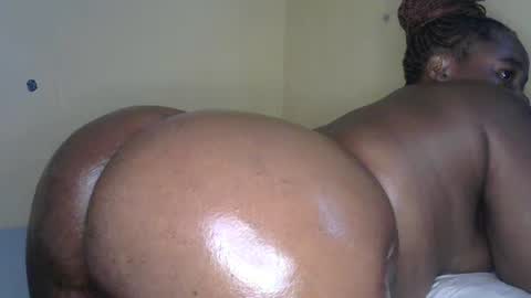 elsie_scott online show from February 14, 10:01 pm